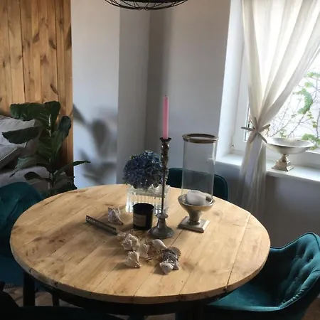 Apartament Na Lato בית הארחה